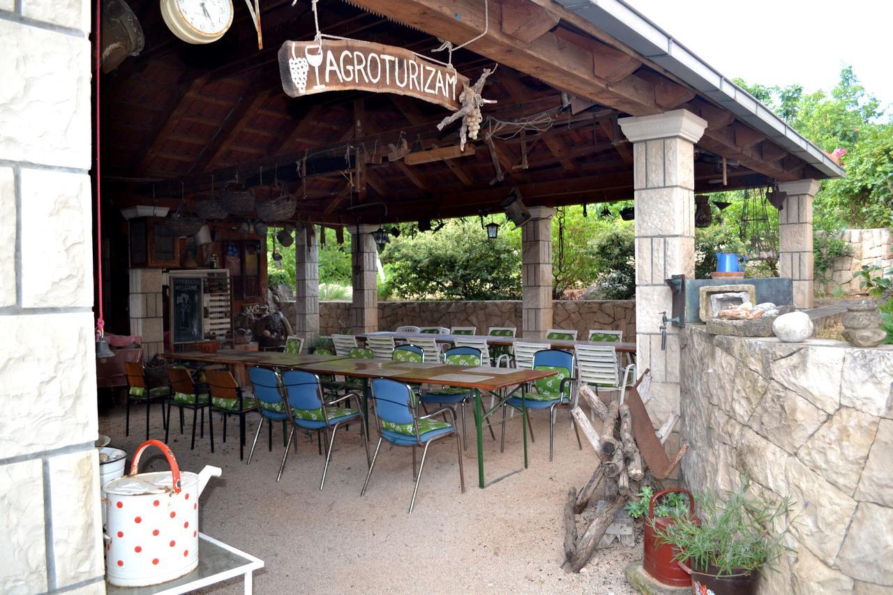 Holiday Home Klaic - Kids Friendly Gruda Buitenkant foto